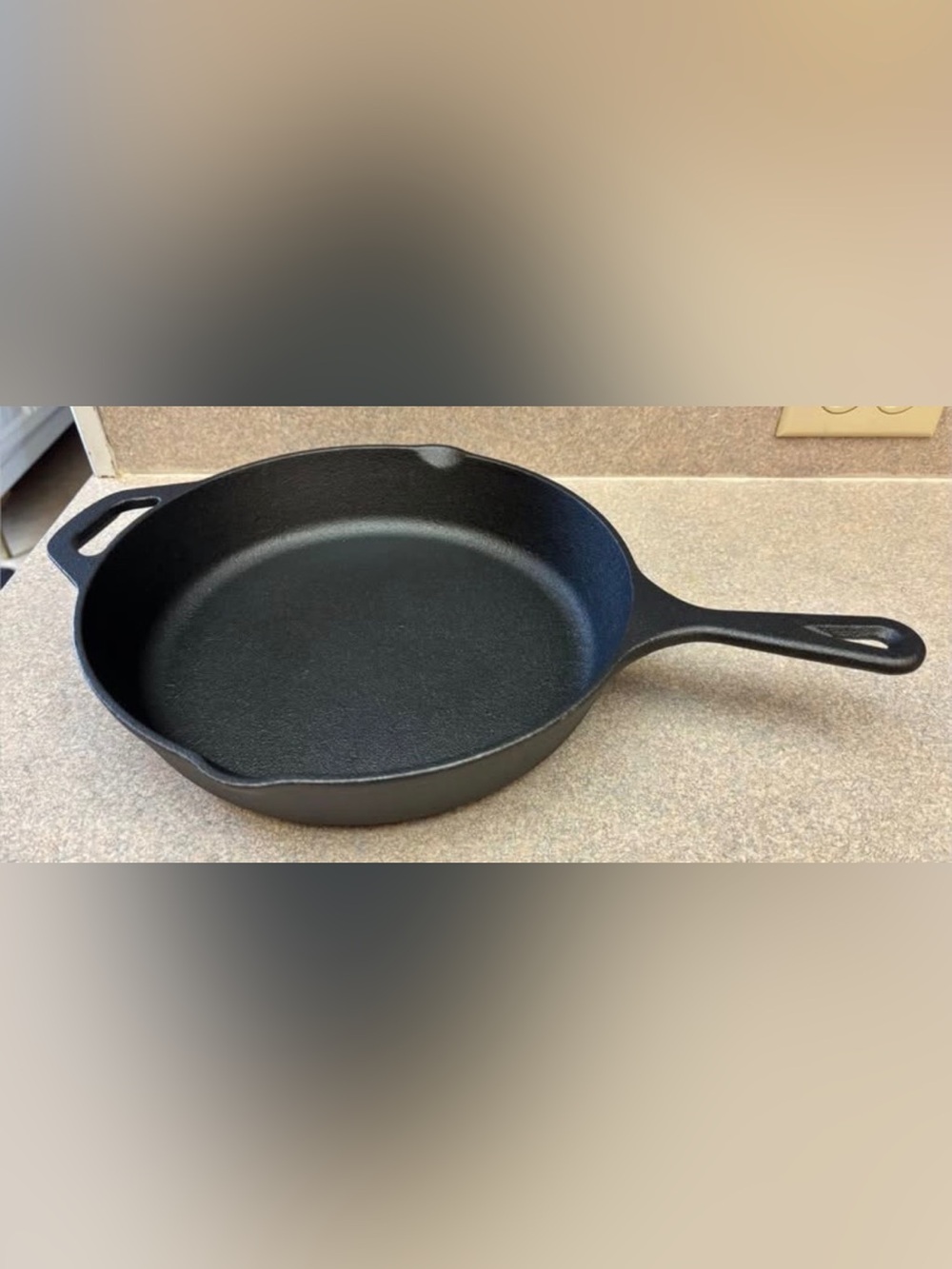 Cast Iron Skillet - Black
